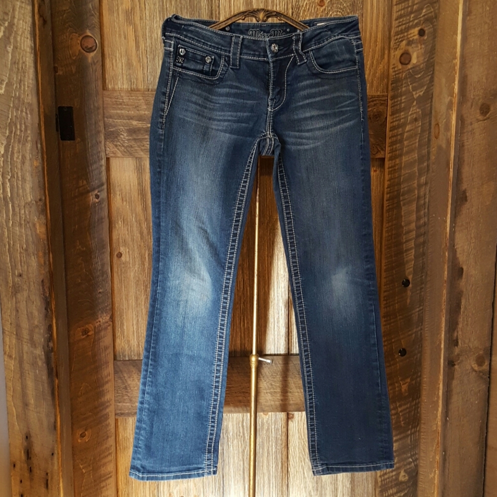 Miss Me size 28 straight jeans in excellent condit